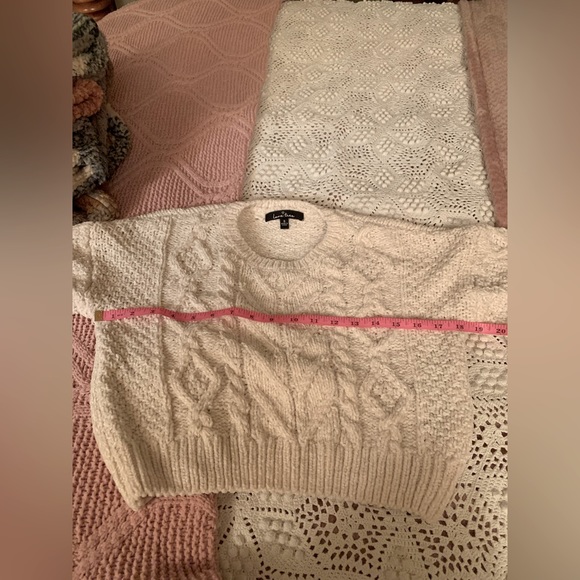 Sweater - Picture 11 of 13